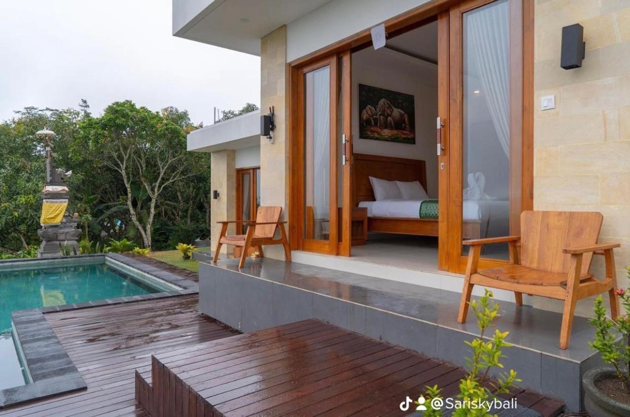 Sari Sky Bali Hotel Kubupenlokan Buitenkant foto